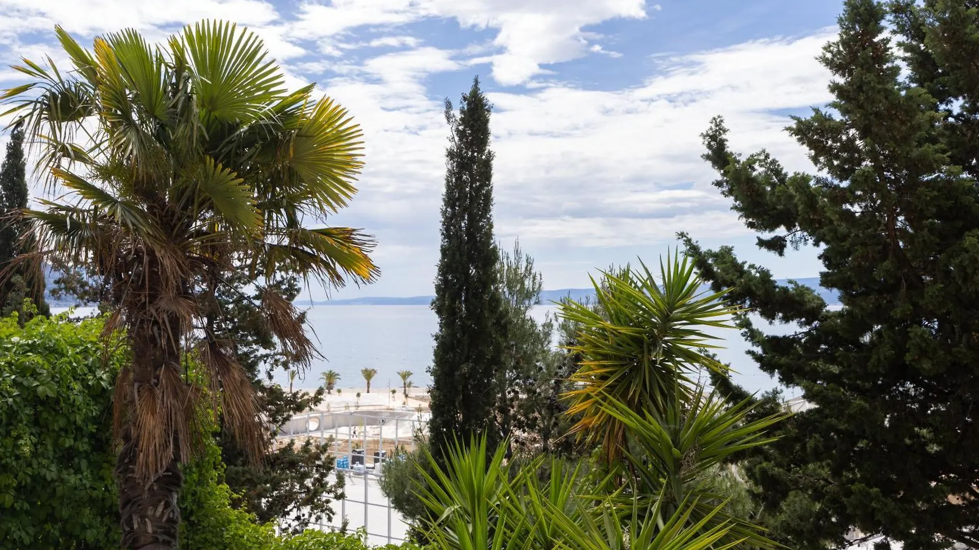 Marivi - Luxury Apartment Above The Beach Znjan スプリト