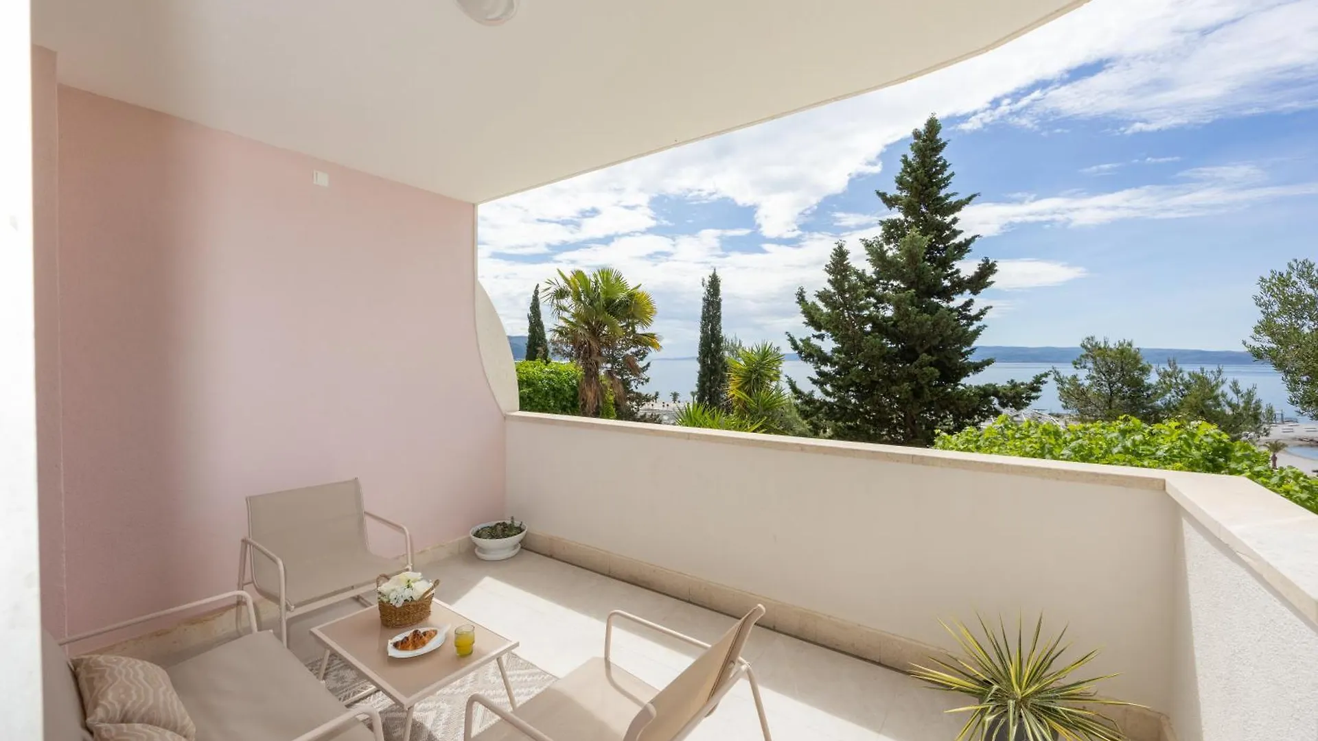 Marivi - Luxury Apartment Above The Beach Znjan スプリト