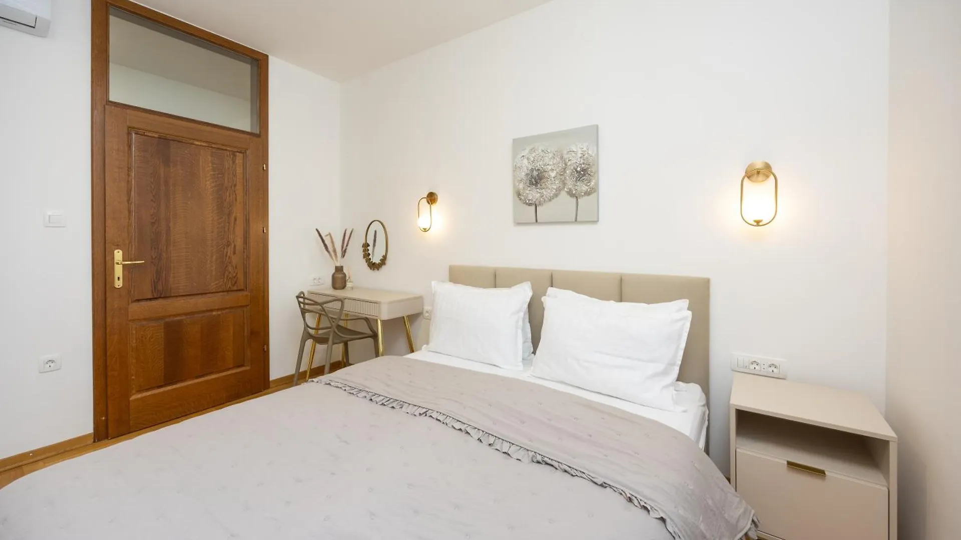 Marivi - Luxury Apartment Above The Beach Znjan スプリト
