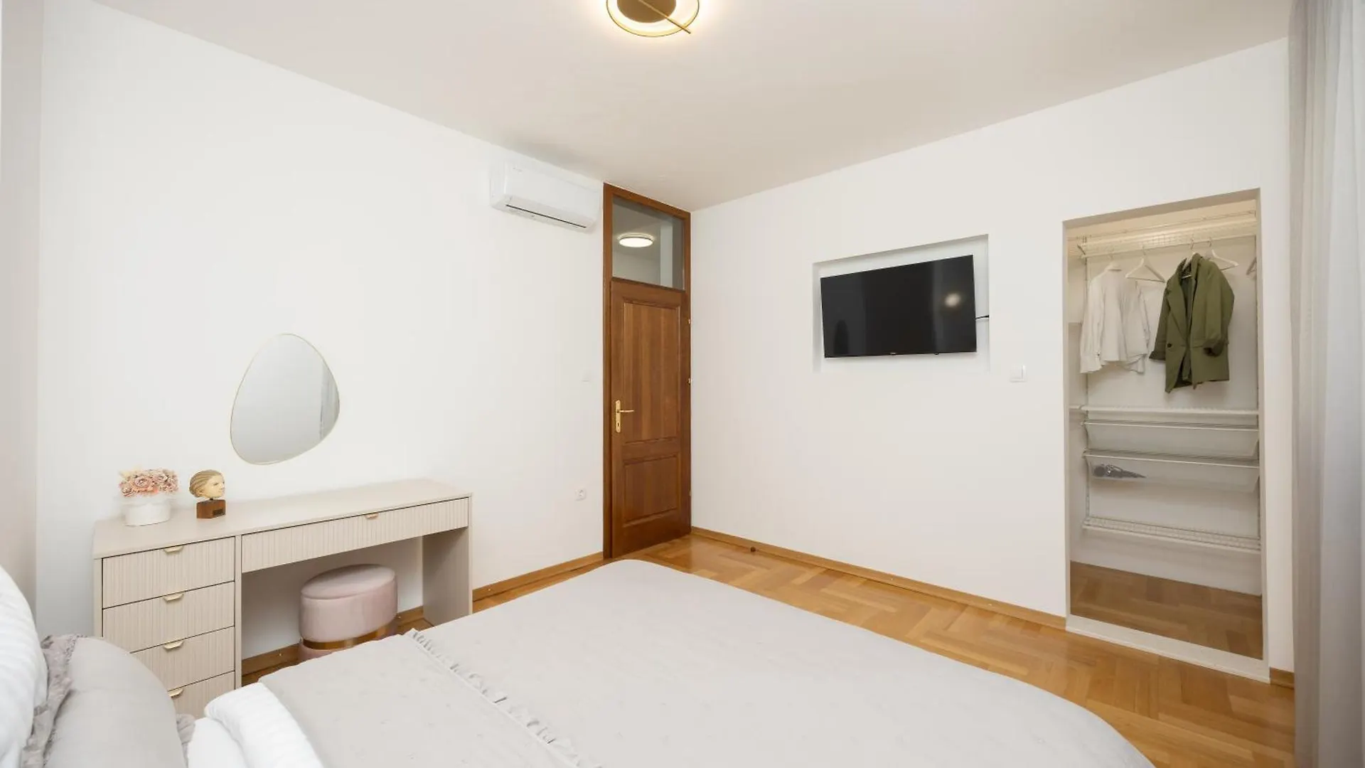 Marivi - Luxury Apartment Above The Beach Znjan スプリト クロアチア